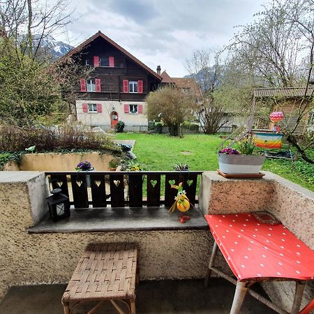 Zentral Gelegene Wohnung Mit Grossem Garten Interlaken Dış mekan fotoğraf