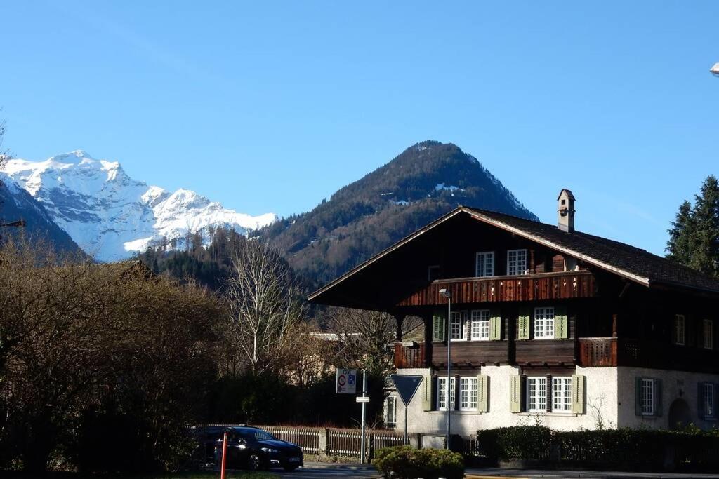 Zentral Gelegene Wohnung Mit Grossem Garten Interlaken Dış mekan fotoğraf