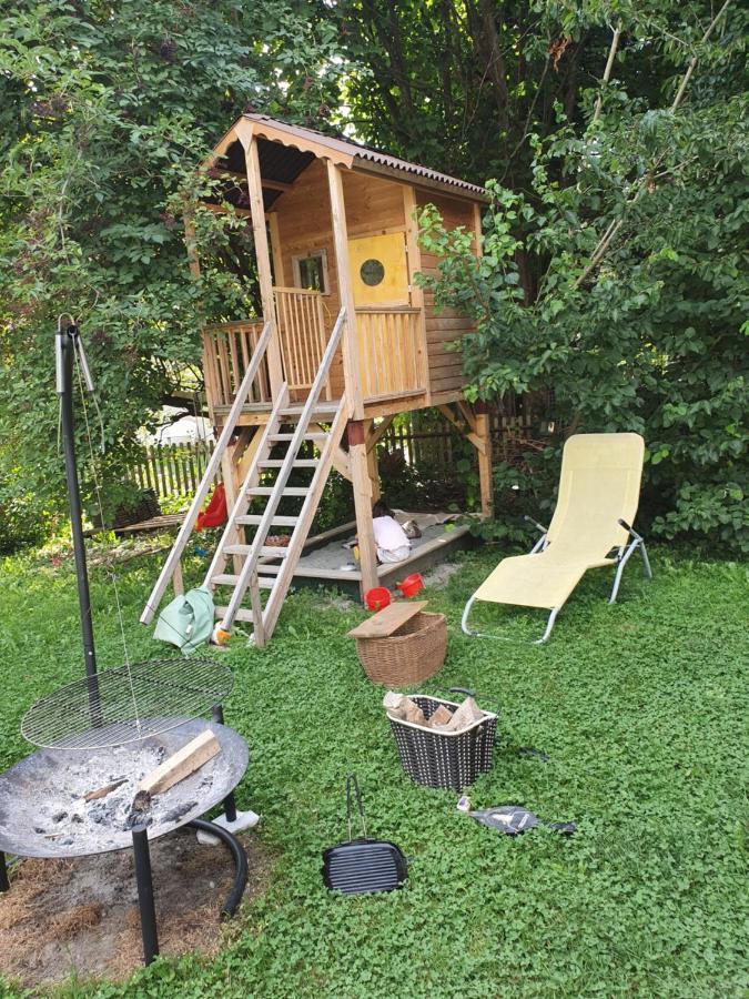 Zentral Gelegene Wohnung Mit Grossem Garten Interlaken Dış mekan fotoğraf